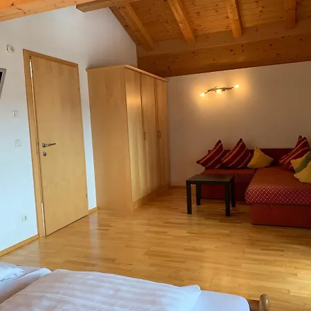 Gasthuis Penthouse Kurz *