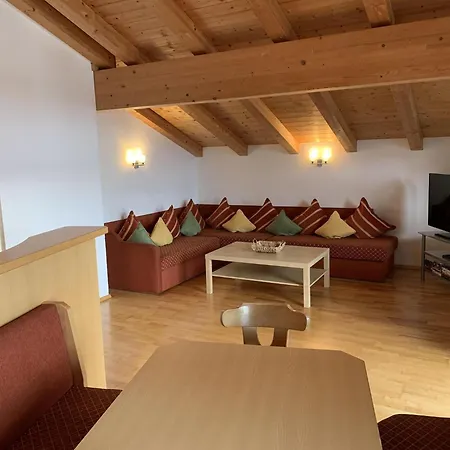 Гостевой дом Penthouse Kurz 4*